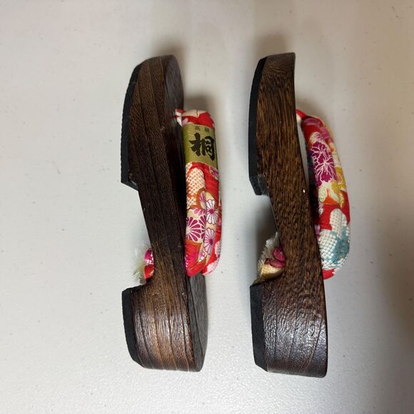NWOT Japanese Wooden Geisha Clog Women's Thong Sandals Flip Flop Wood Asian Art - Picture 3 of 8